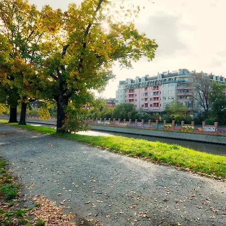 Mosty Warszawskie Comfort Apartment *